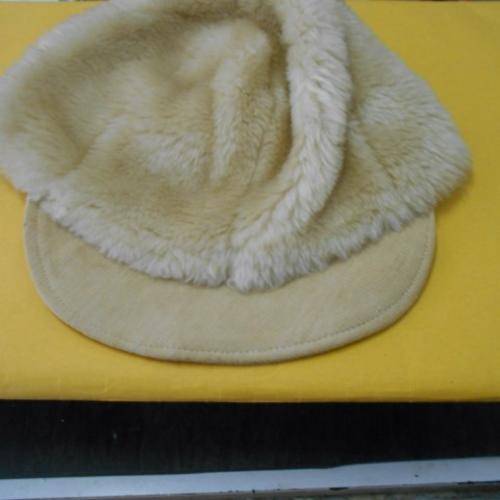 VINTAGE LADIES FUR CAP - 1950's
